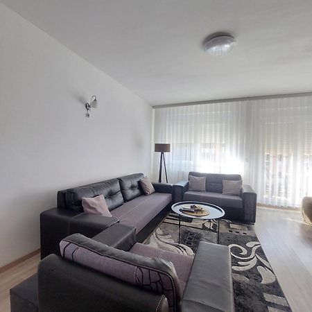 Private Apartments Prishtina Приштина Экстерьер фото